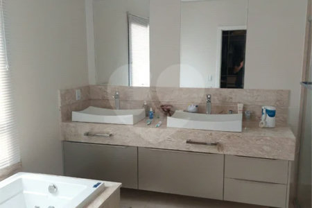 Casa à venda com 3 quartos, sendo 2 suítes, no condomínio Ibiaram 1, Itupeva - SP