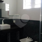 Casa à venda com 4 quartos, sendo 3 suítes, em Jardim Leonor, São Paulo, SP