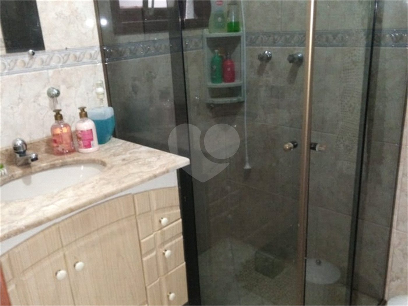 Sobrado à venda com 4 quartos, sendo 1 suíte, em Horto Florestal, São Paulo, SP