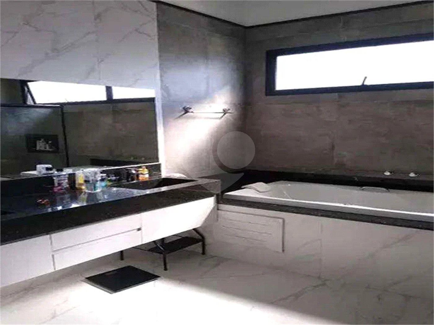 Casa à venda com 3 suítes no condomínio Terras da Alvorada, Itupeva - SP