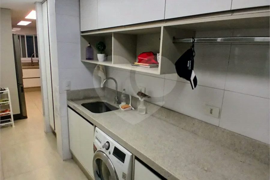 Sobrado à venda com 3 suítes em Santana, São Paulo, SP