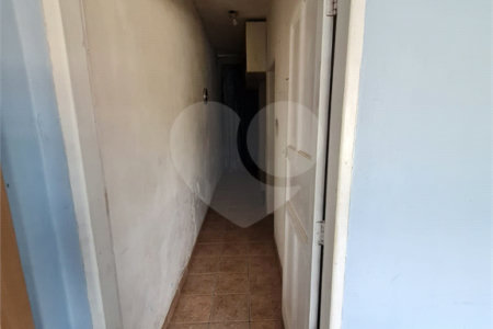 Casa à venda com 6 quartos em Vila dos Remédios, São Paulo, SP