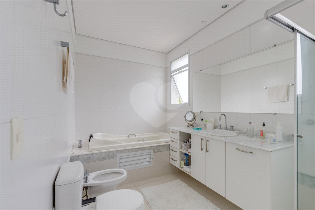 Casa à venda ou para alugar com 4 suítes no condomínio Villa Di San Marino, São Paulo - SP