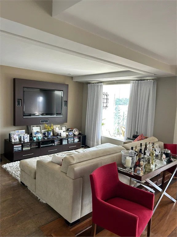 Apartamento à venda com 4 suítes em Real Parque, São Paulo, SP
