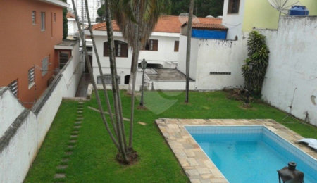 Sobrado à venda com 5 quartos, sendo 1 suíte,  em Vila Mazzei, São Paulo, SP