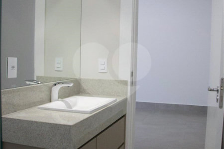 Casa à venda com 3 quartos, sendo 1 suíte, no condomínio Village Moutonee Salto, Salto - SP