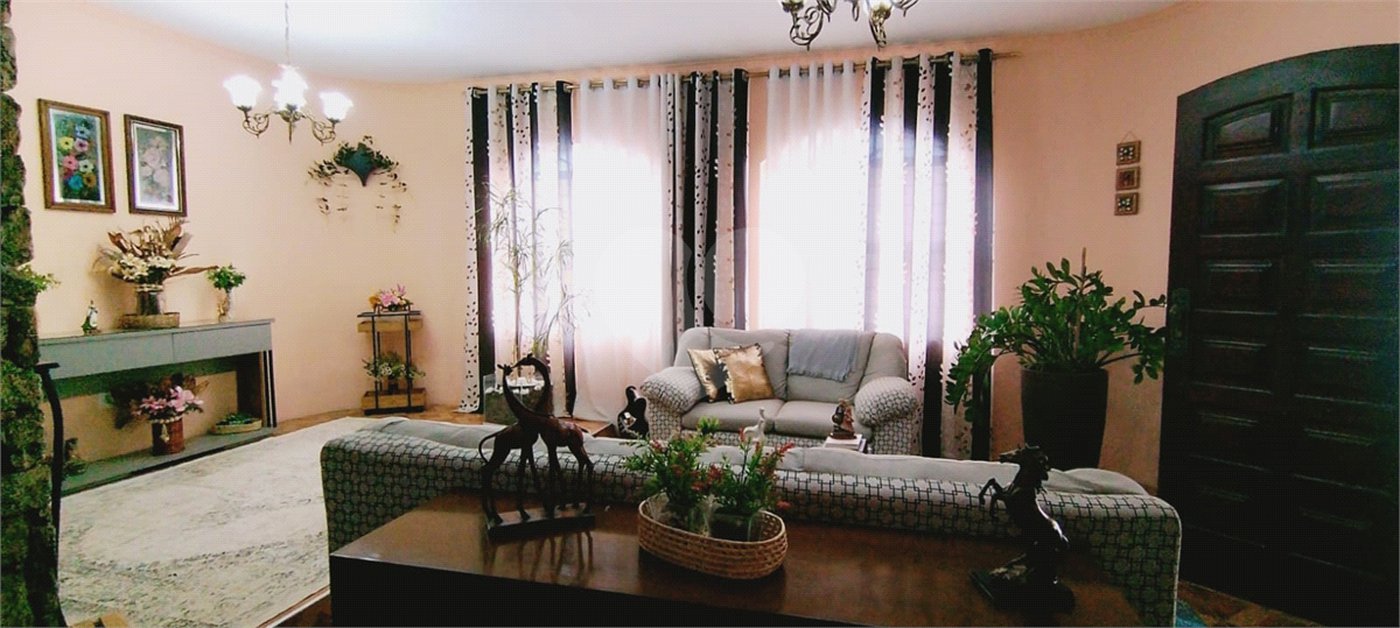 Casa Térrea à venda com 3 suítes em Jardim Prestes de Barros, Sorocaba, SP