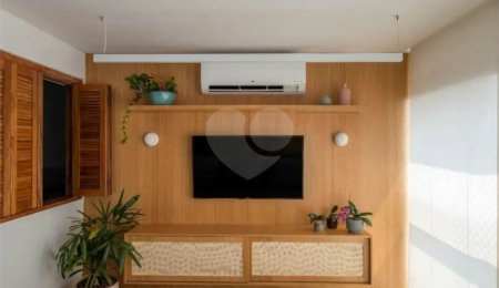 Apartamento à venda com 2 quartos, sendo 1 suíte,  em Mirandópolis, São Paulo, SP