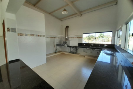 Galpão Industrial no Jardim Tangará - 1.714,91 m² de Área Útil