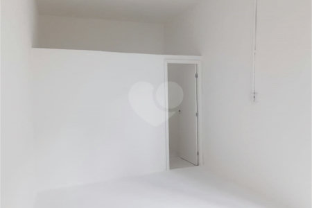 Casa com salão para Venda no Jardim Umarizal.