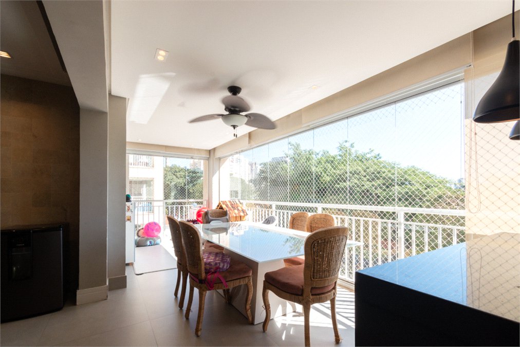 Apartamento à venda com 4 quartos, sendo 2 suítes, em Brooklin, São Paulo, SP