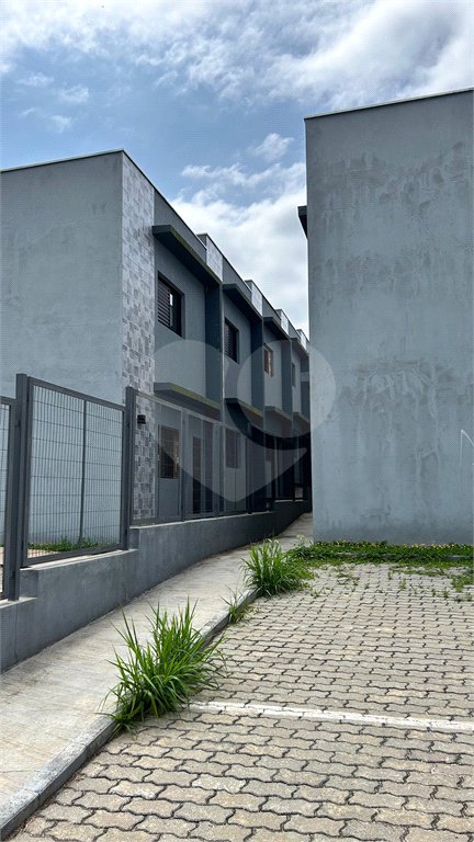 Villagio à venda com 2 quartos em Vila São Paulo, Mogi das Cruzes, SP