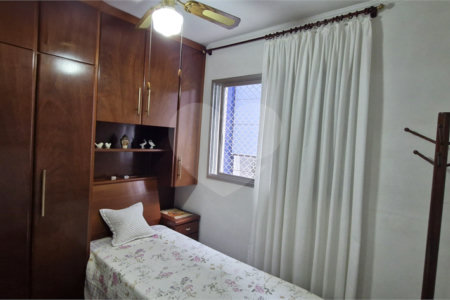Apartamento à venda com 3 quartos, sendo 1 suíte, em Vila Mangalot, São Paulo, SP