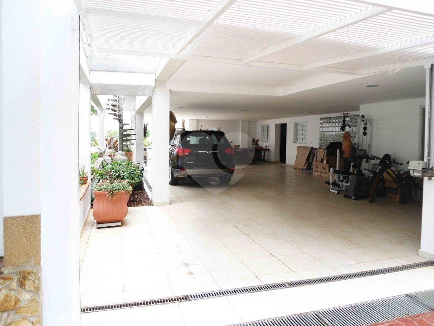 Casa à venda com 4 suítes no condomínio Vila Alba, São Paulo - SP