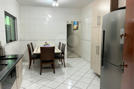 Sobrado à venda com 3 quartos, sendo 1 suíte,  em Vila Pirituba, São Paulo, SP