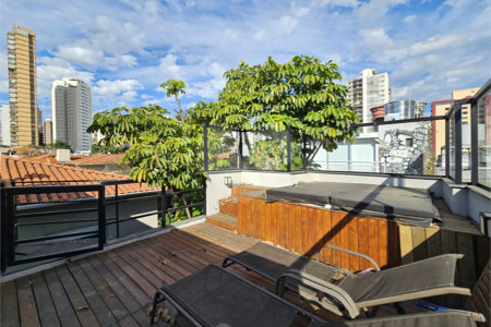 Casa de Vila à venda com 3 suítes em Vila Nova Conceição, São Paulo, SP