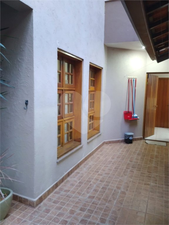 Casa à venda com 4 quartos, sendo 3 suítes, no condomínio Da Serra, São Paulo - SP