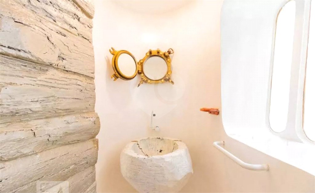Casa de Vila à venda ou para alugar com 4 quartos, sendo 1 suíte, em Granja Julieta, São Paulo, SP