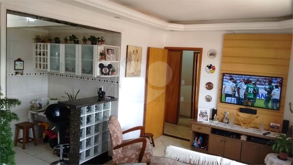 Apartamento à venda com 3 quartos em Jardim Floresta, São Paulo, SP