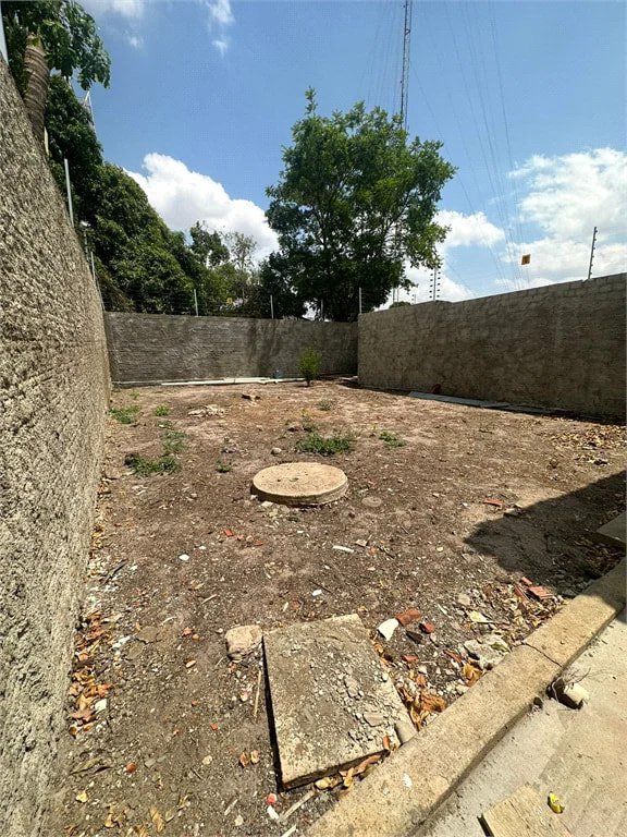 Casa à venda com 4 quartos, sendo 1 suíte, em Bacaba, Balsas, MA