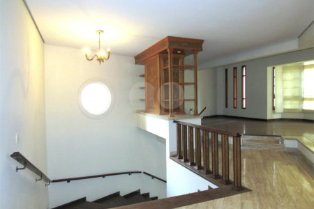 Casa à venda com 3 suítes em Alto da Boa Vista, São Paulo, SP