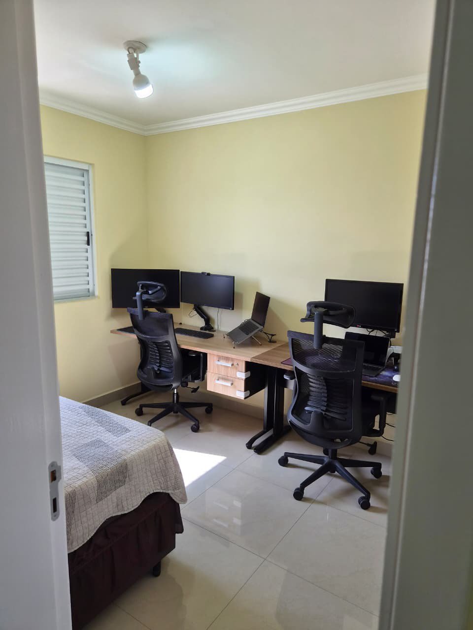 Apartamento à venda com 3 quartos, sendo 1 suíte, em Vila São Francisco, Hortolândia, SP