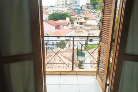 Sobrado à venda com 3 suítes em Jardim Londrina, São Paulo, SP