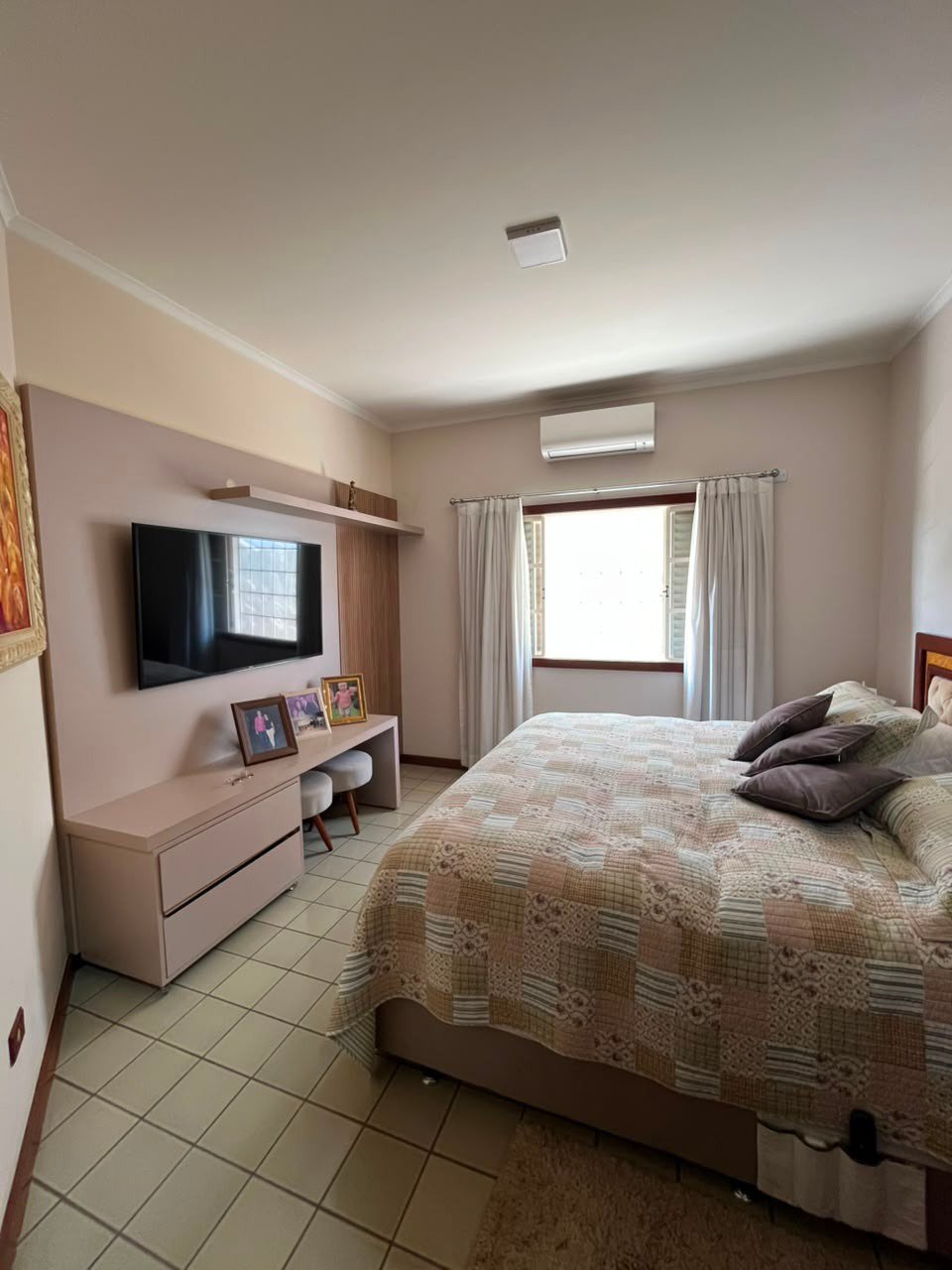 Casa à venda com 3 quartos, sendo 1 suíte,  em Santos Dumont, Três Lagoas, MS