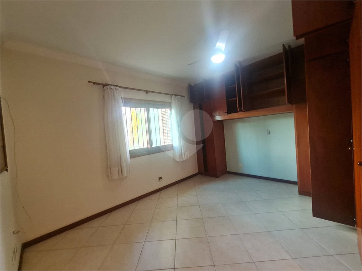 Casa à venda com 3 suítes em Interlagos, São Paulo, SP