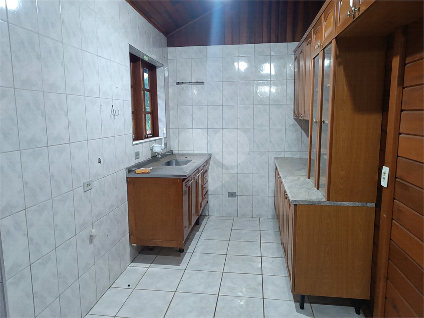 Casa à venda com 3 quartos, sendo 1 suíte,  em Jardim Villaça, São Roque, SP