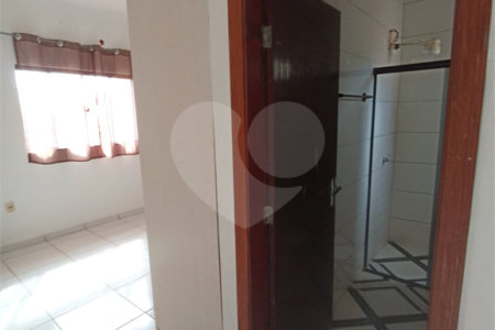 Casa à venda com 3 quartos, sendo 1 suíte, em Residencial Ponta Porã II, Ponta Porã, MS