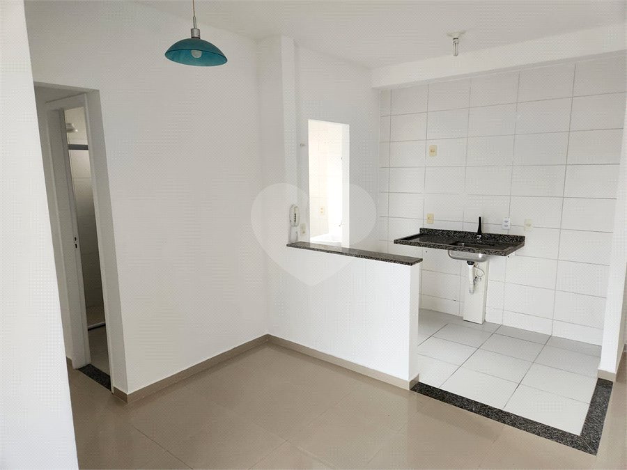 Apartamento para alugar com 2 quartos, sendo 1 suíte, em Villa DI Cesar, Mogi das Cruzes, SP