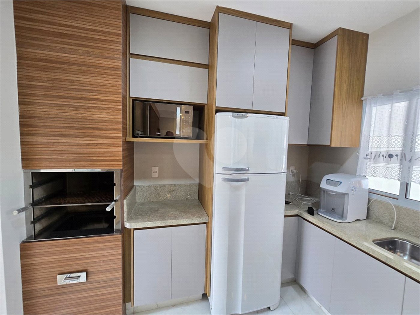 Casa para alugar com 3 quartos, sendo 1 suíte,  em Vila Rosa, Itapetininga, SP