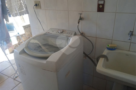 Casa à venda com 8 quartos, sendo 3 suítes, em Jardim Terceiro Centenário, Atibaia, SP