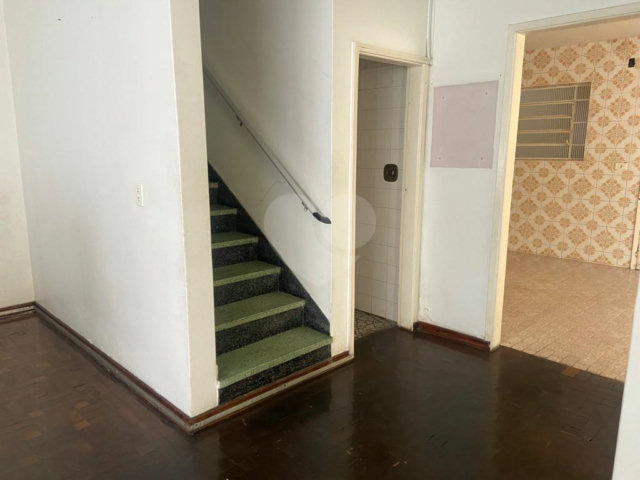 Sobrado à venda com 3 quartos, sendo 1 suíte,  em Parada Inglesa, São Paulo, SP