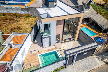 Casa à venda com 3 suítes em Jardim Paulista, Atibaia, SP