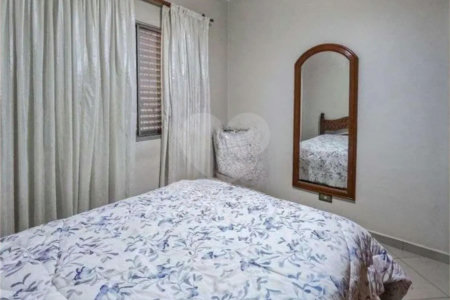 Casa à venda com 3 quartos em Jardim Marisa, São Paulo, SP