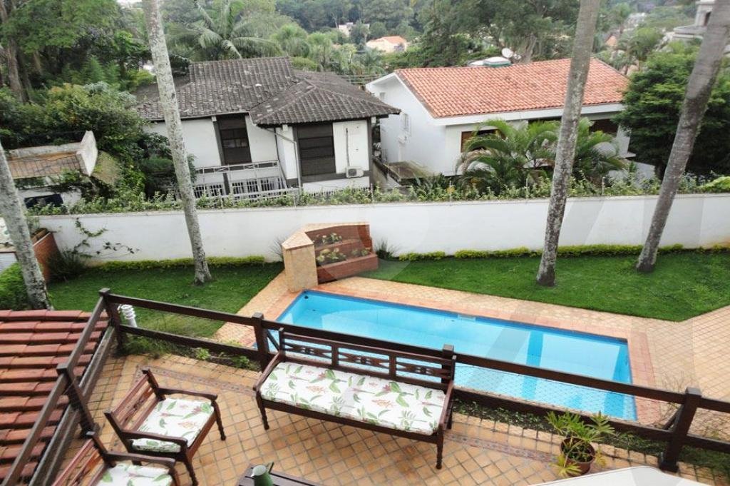 Casa à venda com 6 quartos, sendo 3 suítes, em Morumbi, São Paulo, SP