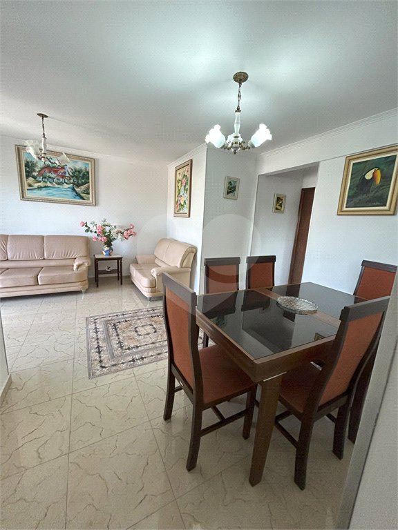 Apartamento à venda com 2 quartos em Jardim Esmeralda, São Paulo, SP