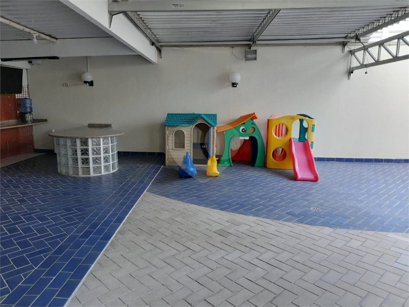 Apartamento à venda com 3 quartos, sendo 1 suíte,  no Centro, Mogi das Cruzes, SP