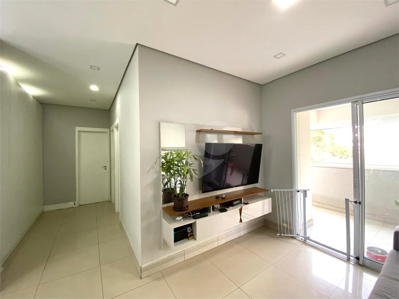 Apartamento à venda com 2 quartos, sendo 1 suíte,  em Jardim Caboré, São Paulo, SP