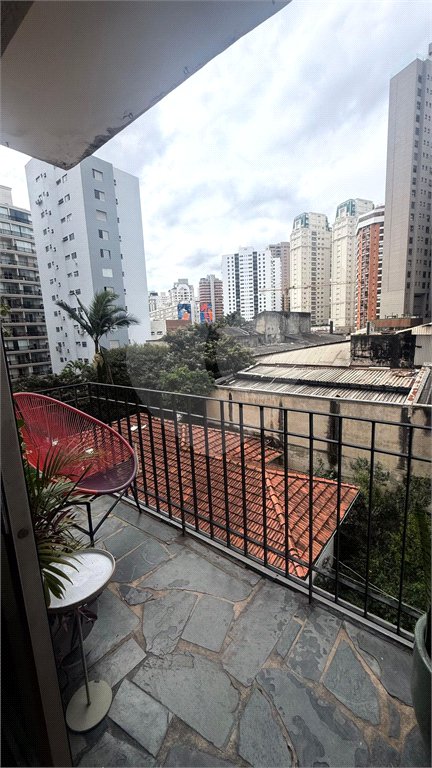 Cobertura à venda com 3 quartos, sendo 1 suíte, em Vila Olímpia, São Paulo, SP