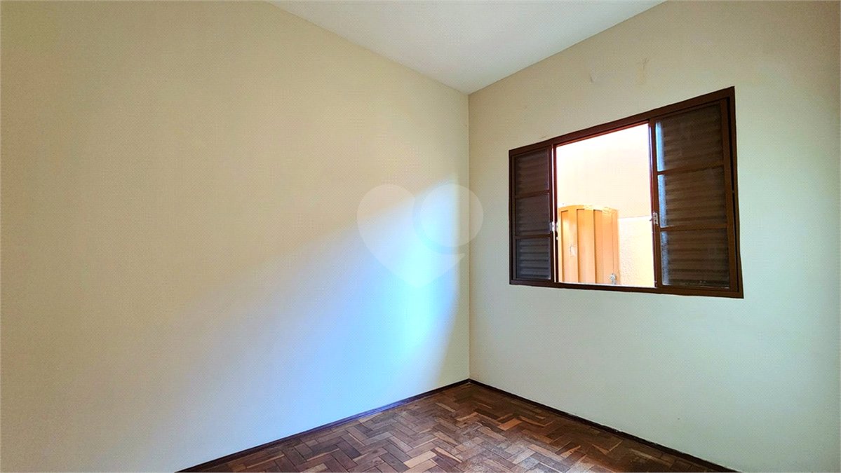 Casa à venda com 3 quartos, sendo 1 suíte, no Centro, Araraquara, SP