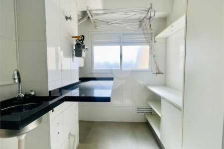 Apartamento à venda com 3 suítes em Vila Gilda, Santo André, SP