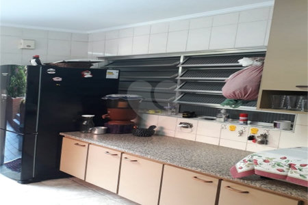 Sobrado à venda com 2 quartos em Vila dos Remédios, São Paulo, SP