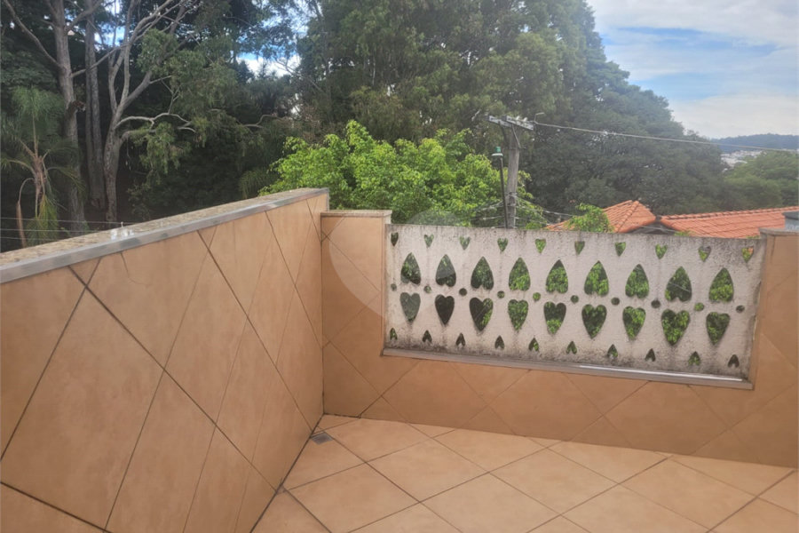 Sobrado à venda com 4 quartos em Tremembé, São Paulo, SP
