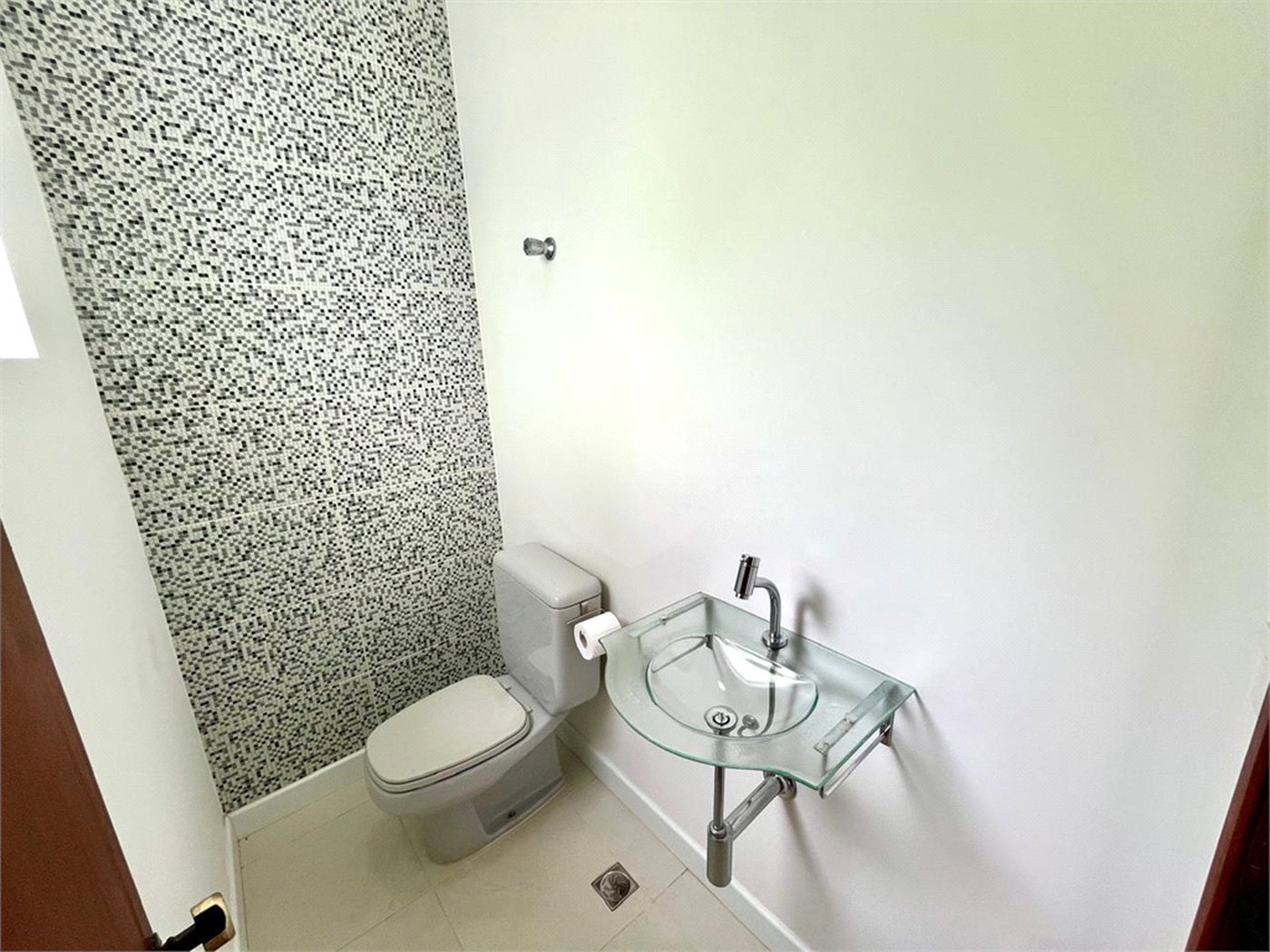 Casa Térrea à venda com 3 quartos, sendo 1 suíte,  em Cidade Universitária, Campinas, SP