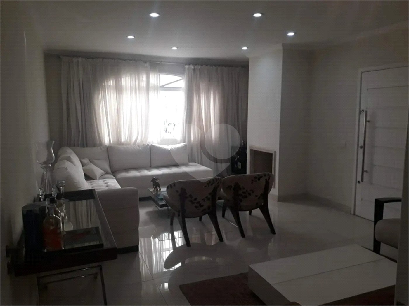 Sobrado à venda com 3 quartos, sendo 1 suíte, em Jardim das Vertentes, São Paulo, SP
