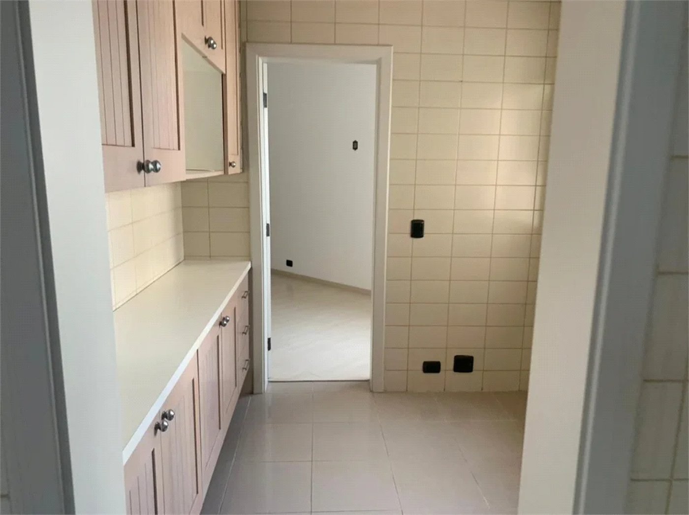 Apartamento à venda com 4 quartos, sendo 3 suítes, em PANAMBY, São Paulo, SP