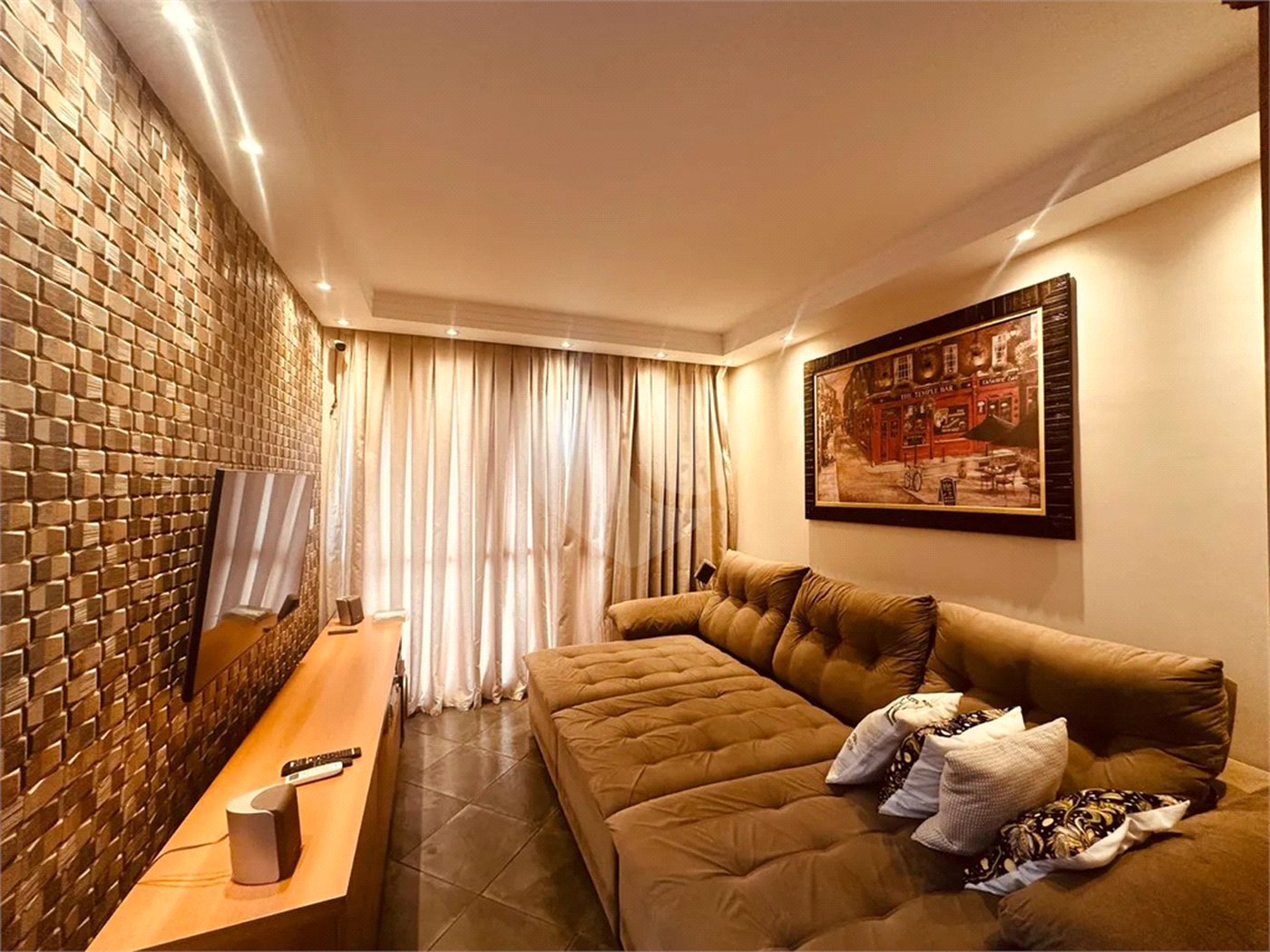 Apartamento à venda com 3 quartos, sendo 1 suíte, no Centro, Ribeirão Preto, SP